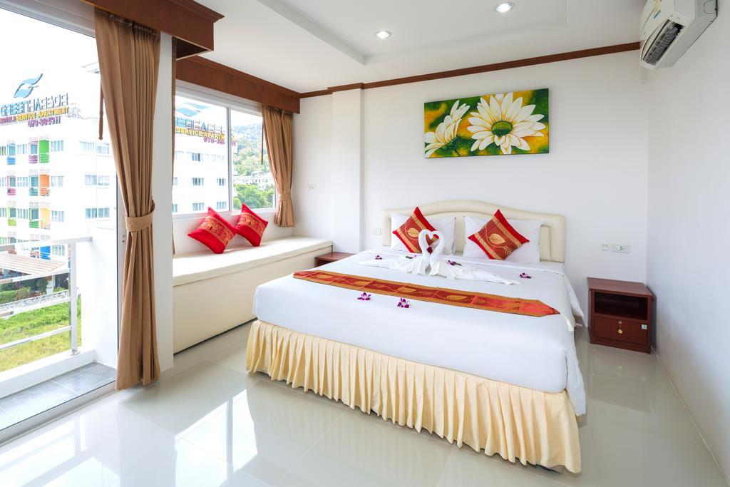 Phusita House 2 Hotel Patong Bagian luar foto